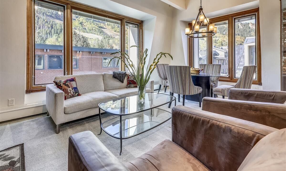 Photo of Livingroom in Aspen