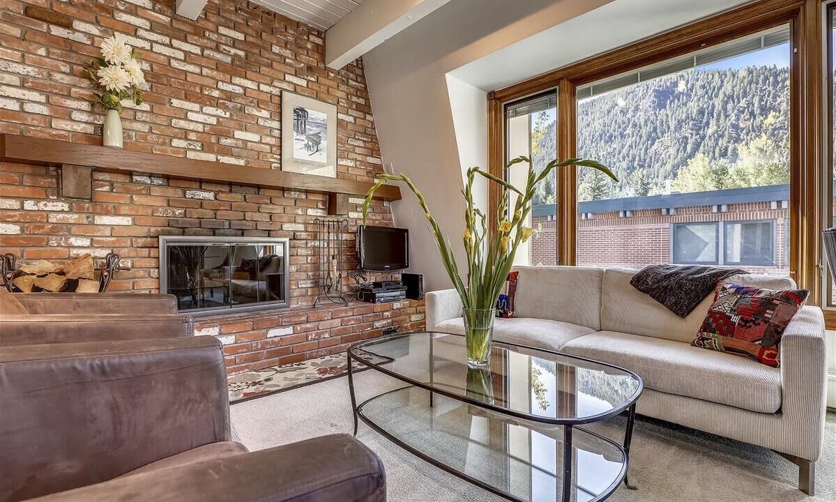 Photo of Livingroom in Aspen