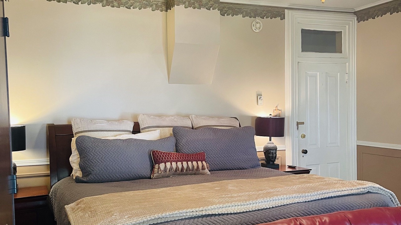 Photo of Bedroom in Lake City
