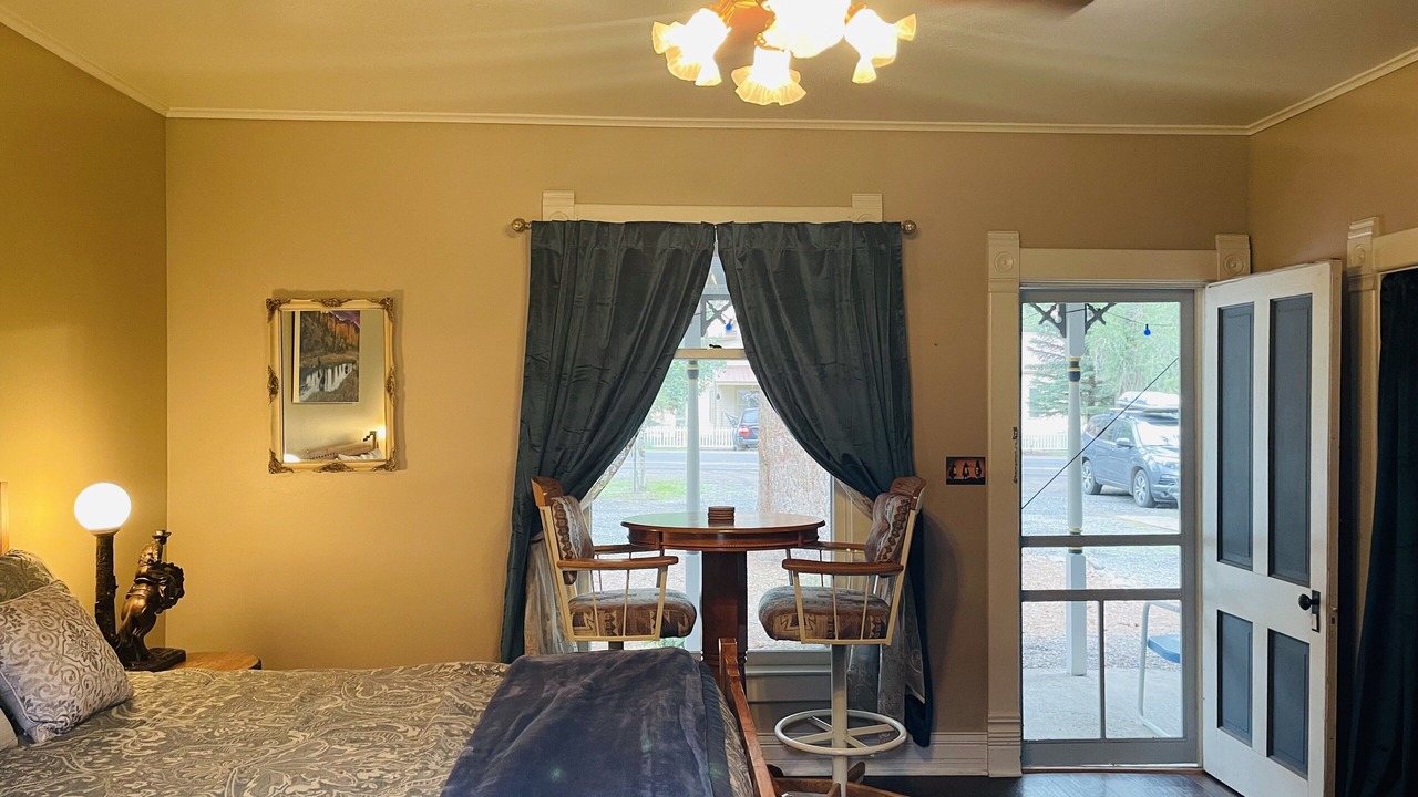 Photo of Bedroom in Lake City