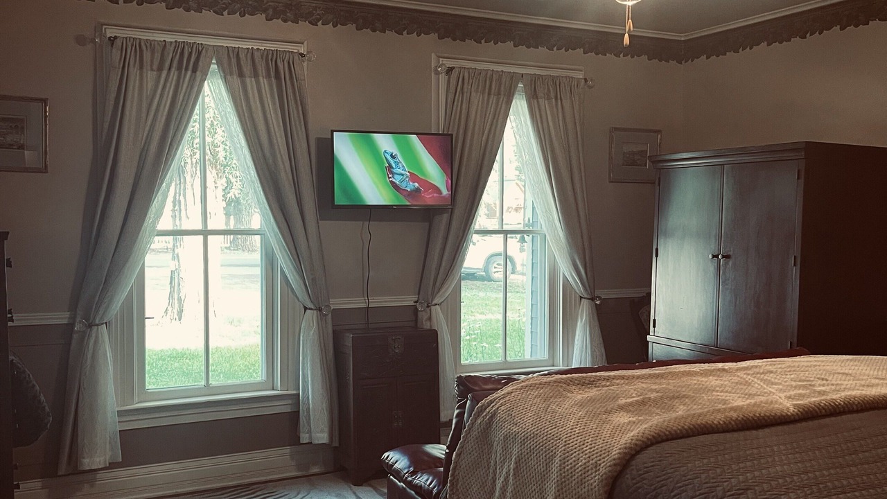 Photo of Bedroom in Lake City