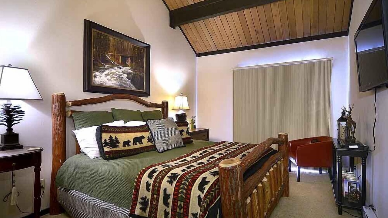 Photo of Bedroom in Mount Crested Butte