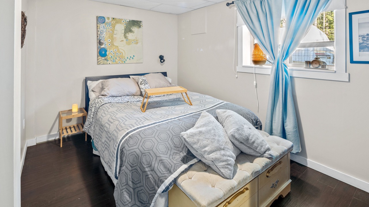 Photo of Bedroom in Shawnigan Lake
