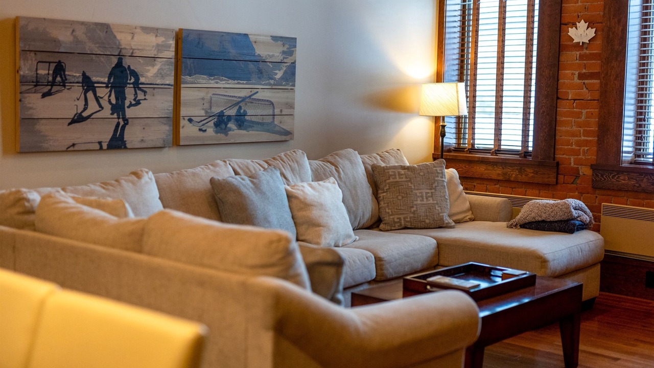 Photo of Livingroom in East Kootenay