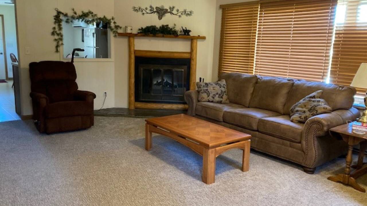 Photo of Livingroom in Hill City