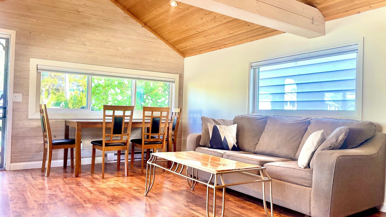 Photo of Livingroom in Markerville