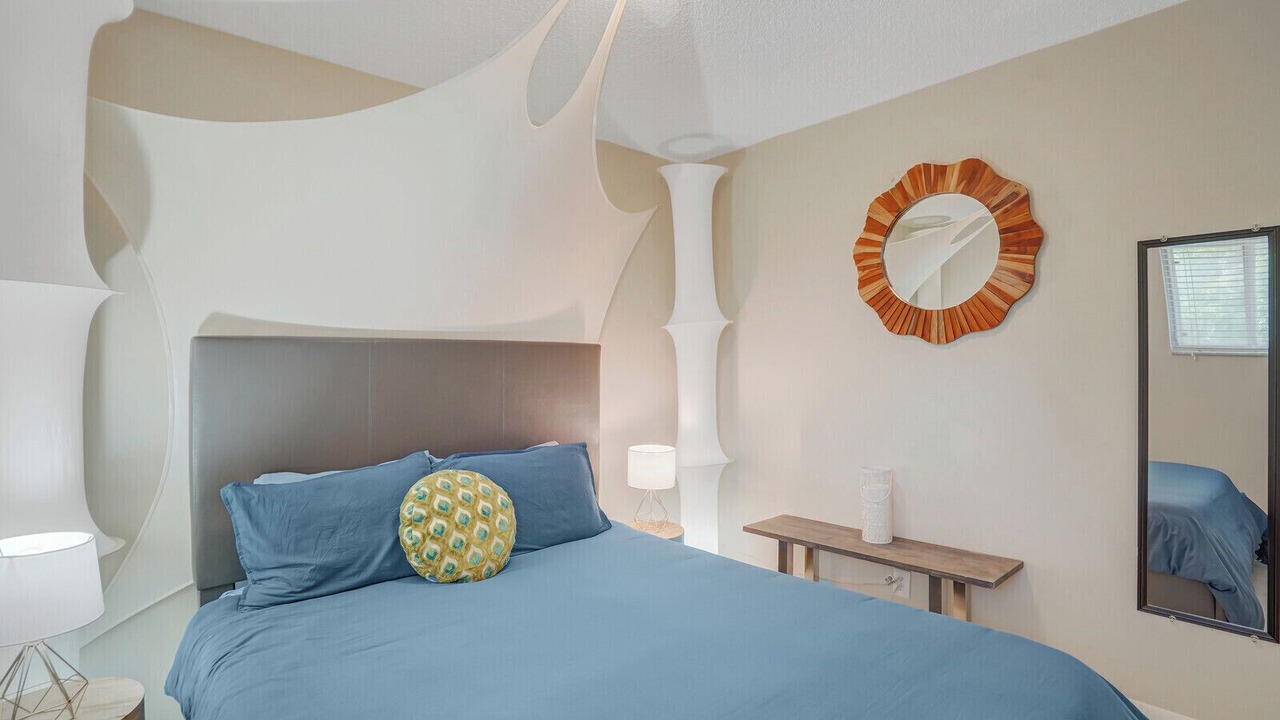 Photo of Bedroom in South Palm Park Neighborhood Association