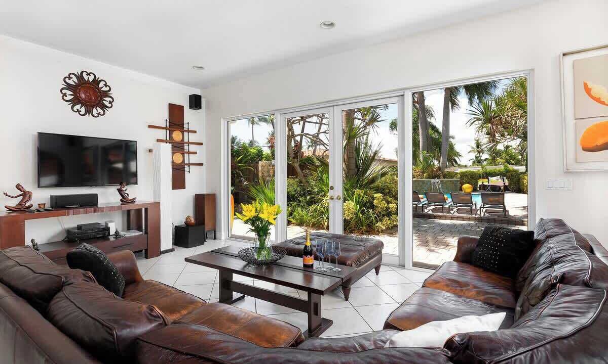 Photo of Bedroom in Garden Isles