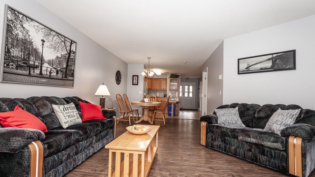 Photo of Livingroom in Okanagan-Similkameen