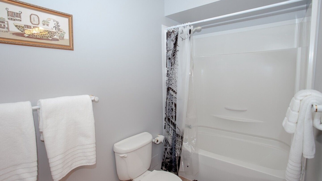 Photo of Bathroom in Okanagan-Similkameen