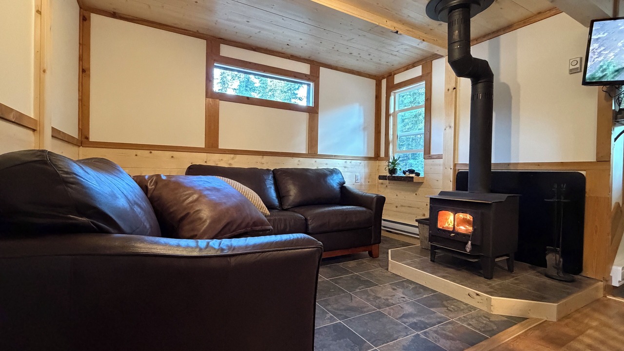 Photo of Livingroom in Nordegg