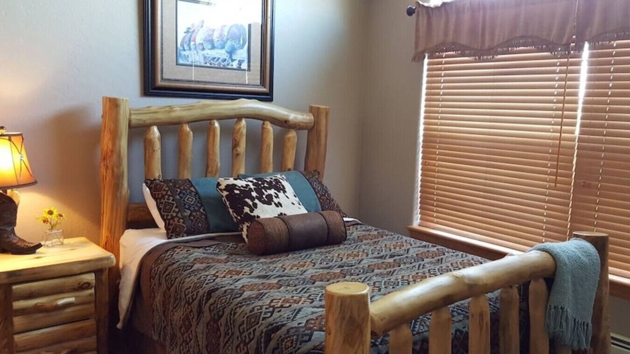 Photo of Bedroom in Pagosa Springs