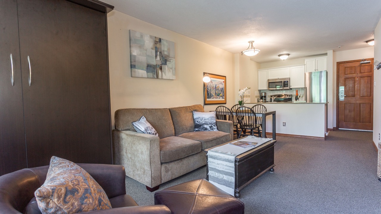 Photo of Livingroom in Upper Village