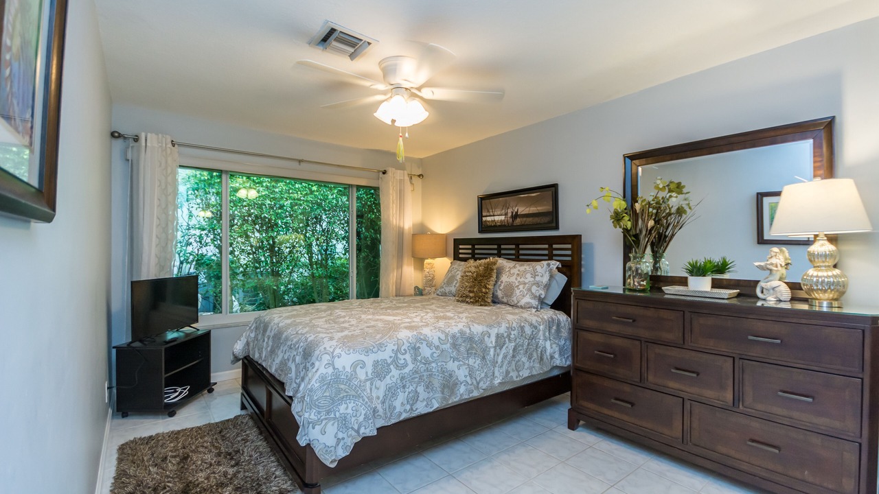 Photo of Bedroom in Lighthouse Point