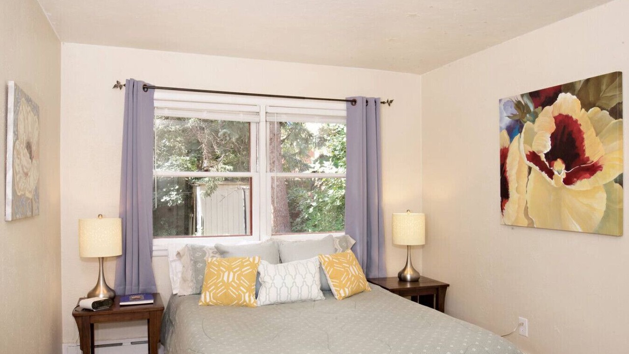 Photo of Bedroom in Glenwood Springs