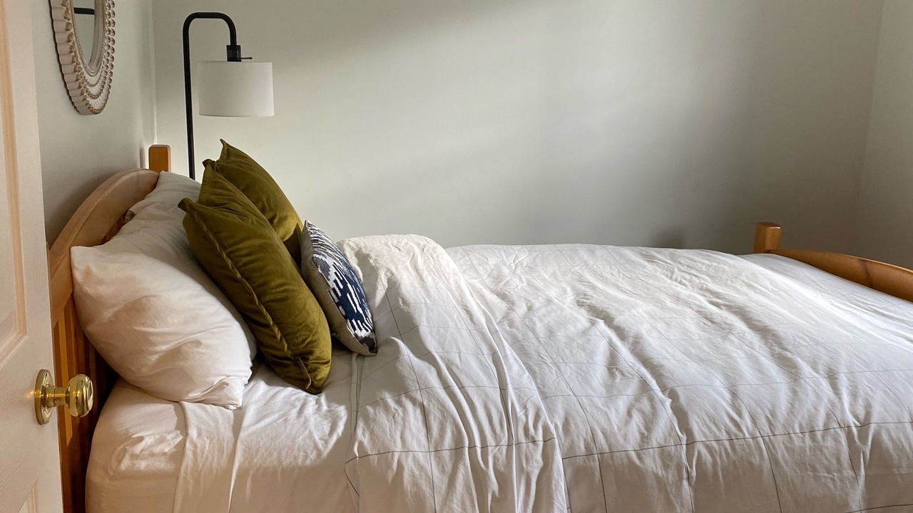 Photo of Bedroom in Okanagan-Similkameen