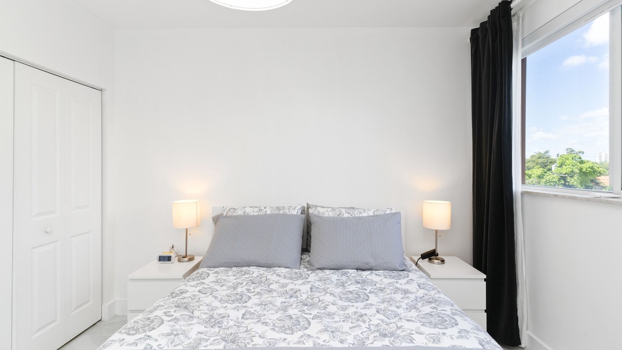 Photo of Bedroom in Coral Way