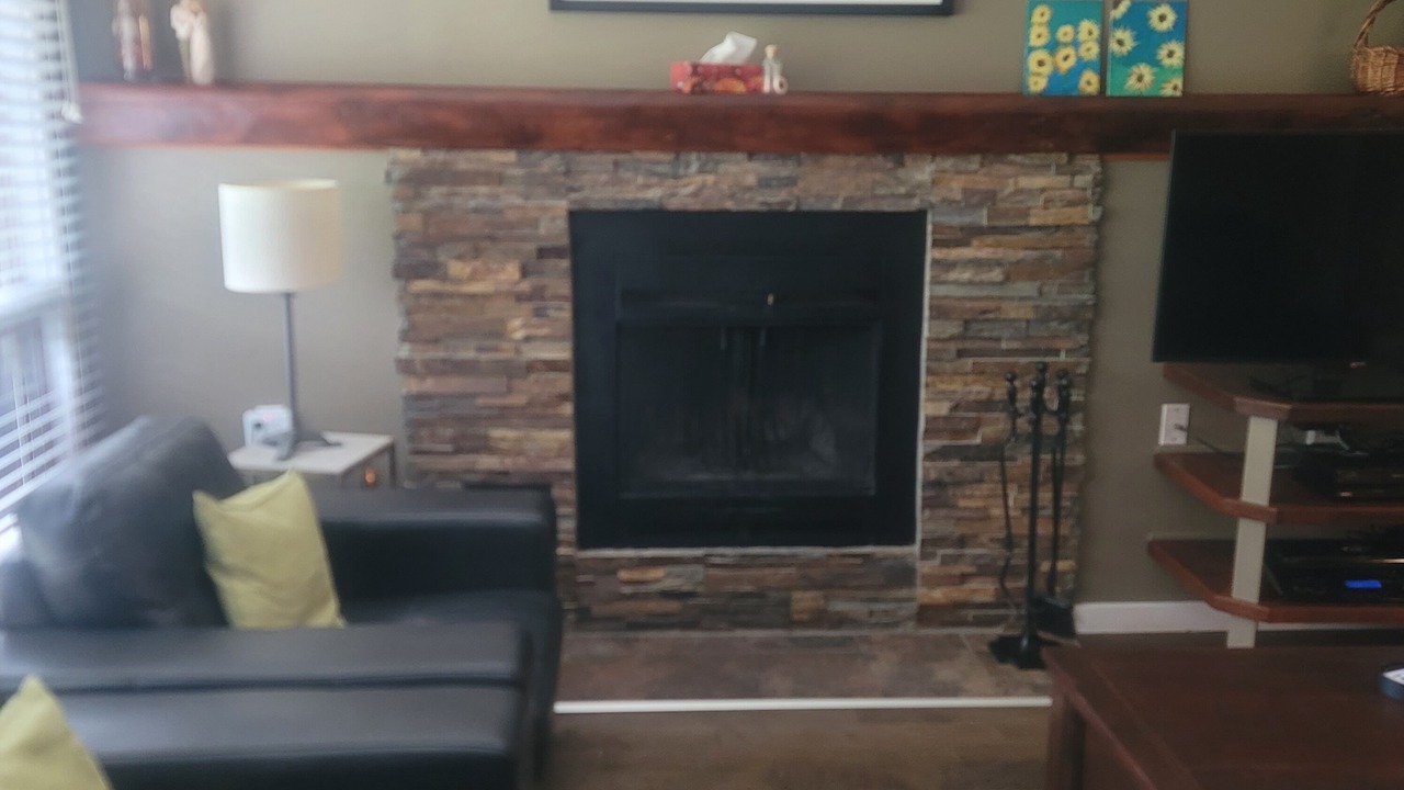 Photo of Livingroom in East Kootenay
