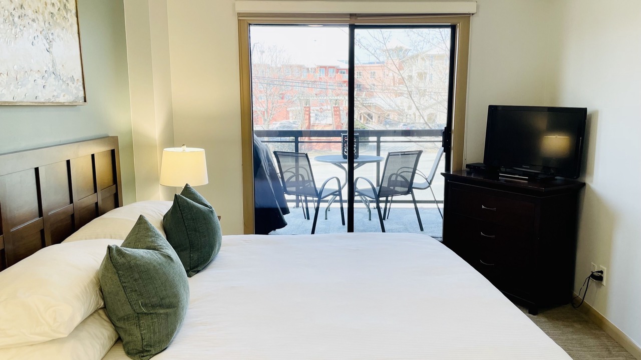 Photo of Bedroom in South Pandosy