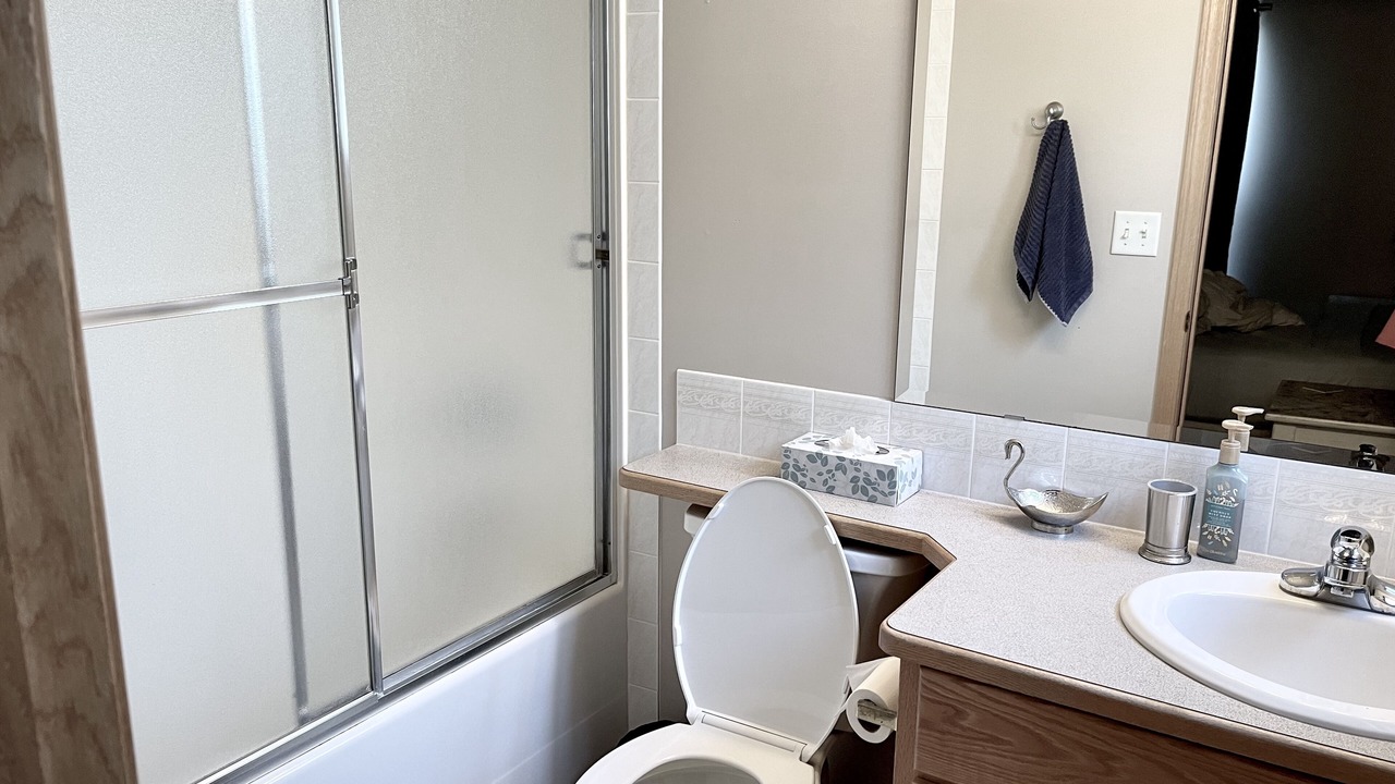 Photo of Bathroom in Sylvan Lake