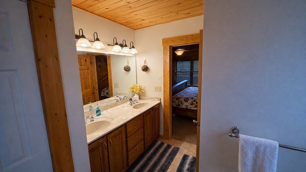 Photo of Bathroom in Homerville