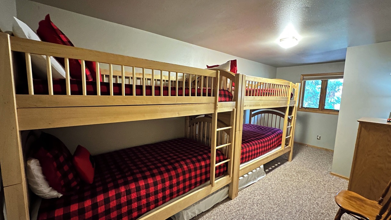 Photo of Bedroom in Idlewild Estates