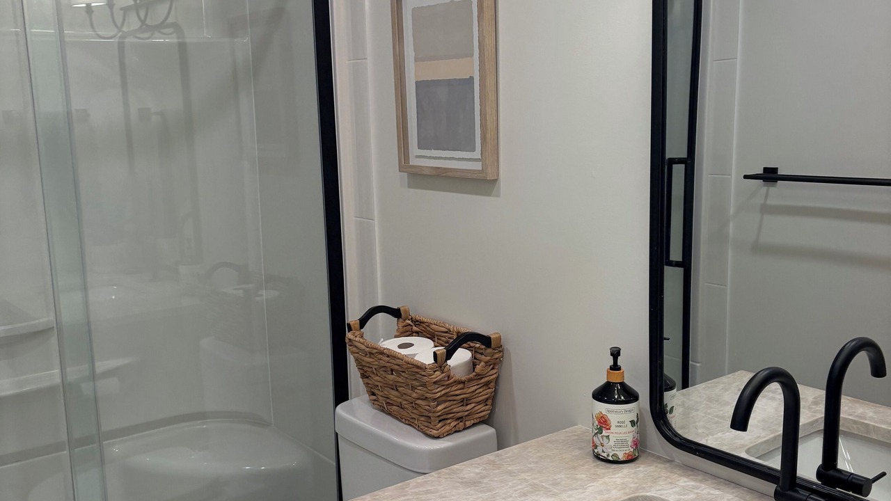Photo of Bathroom in Snow Pine Estates