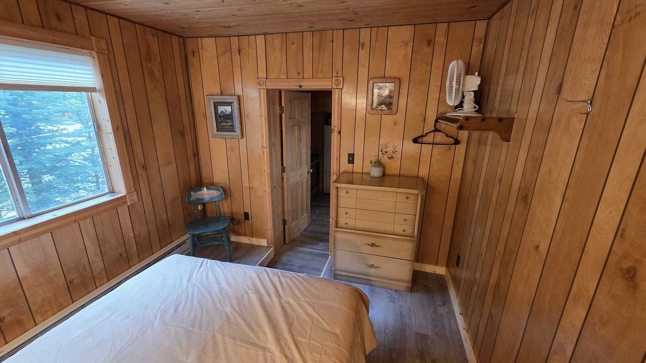 Photo of Bedroom in Lake City