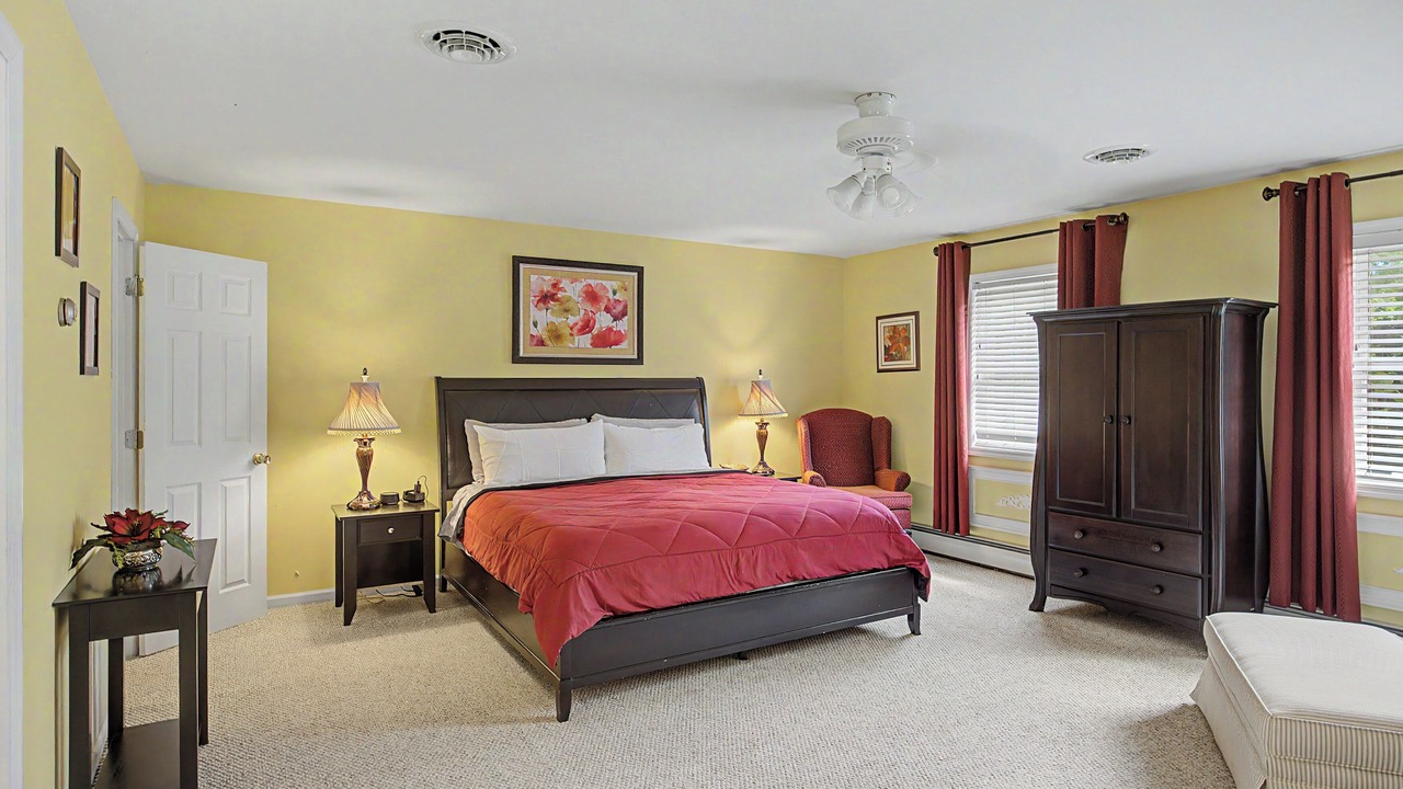 Photo of Bedroom in Warrensburg