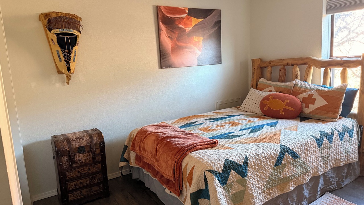 Photo of Bedroom in Glenwood Springs