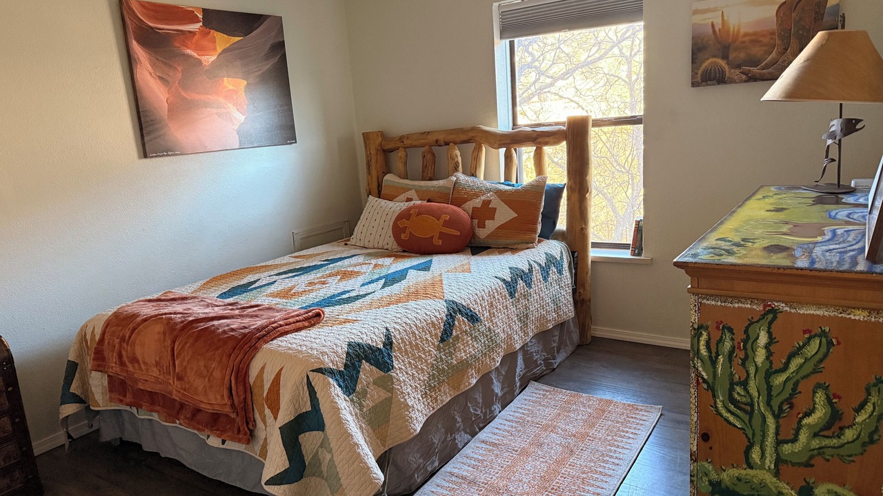 Photo of Bedroom in Glenwood Springs