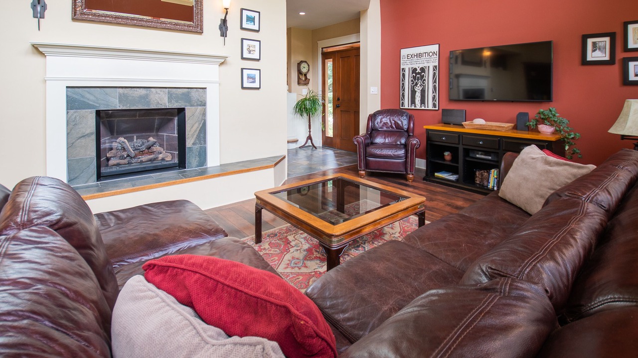 Photo of Livingroom in East Kootenay
