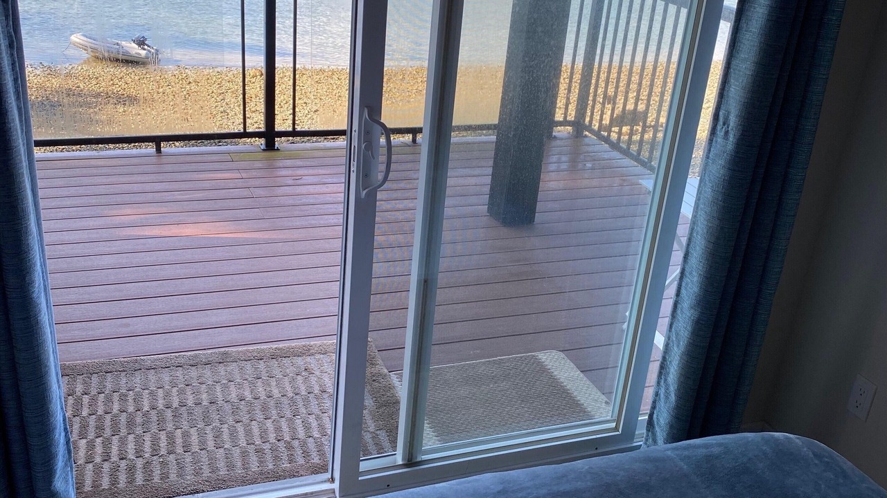 Photo of Bedroom in Mill Bay