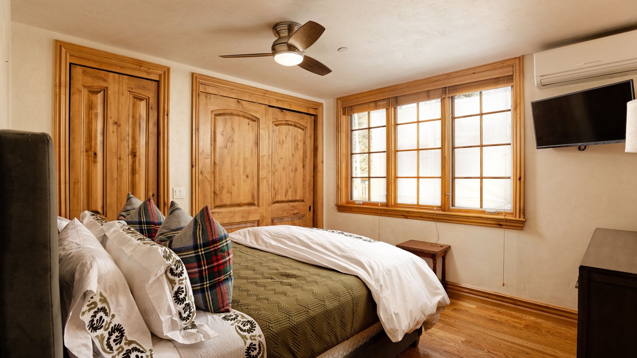 Photo of Bedroom in Aspen