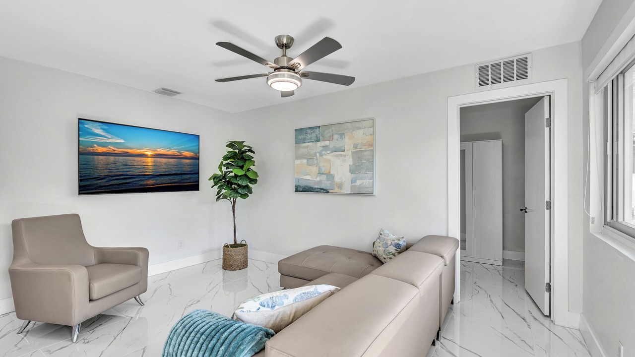 Photo of Livingroom in Melaleuca Gardens