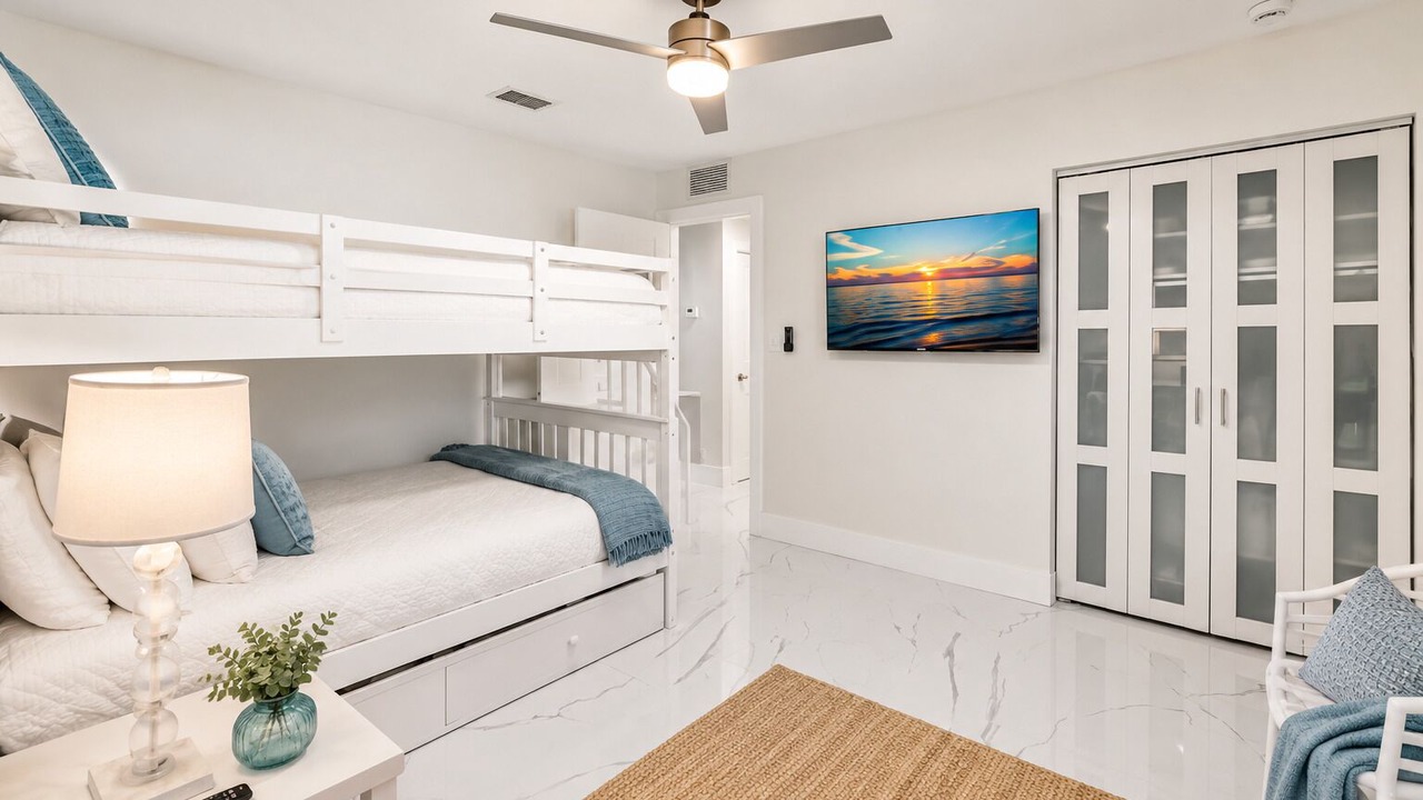 Photo of Bedroom in Melaleuca Gardens