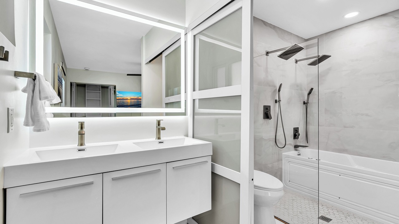 Photo of Bathroom in Melaleuca Gardens