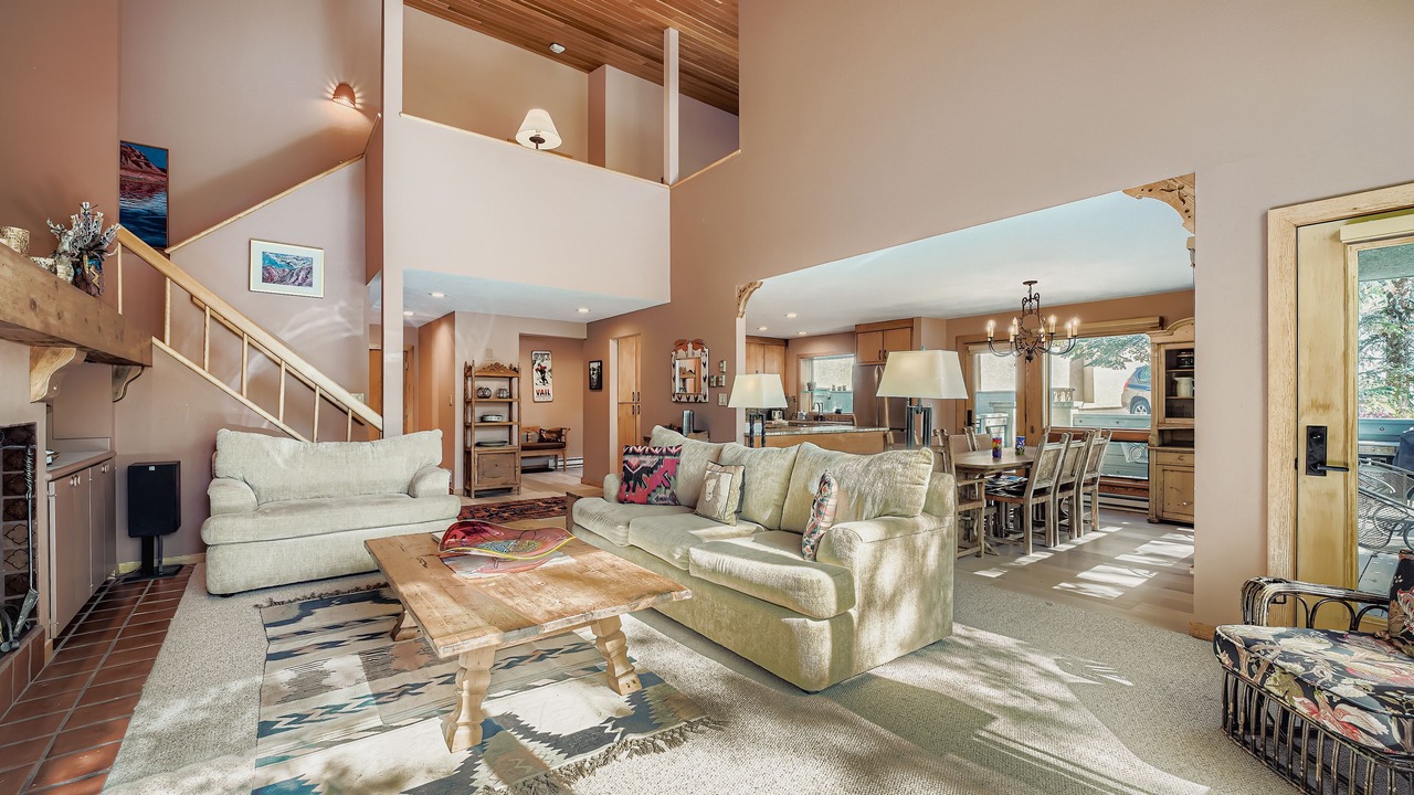 Photo of Livingroom in Vail