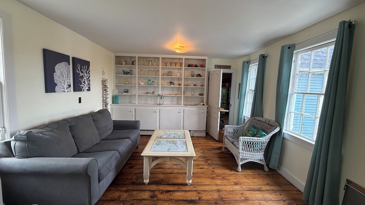 Photo of Livingroom in Lincolnville