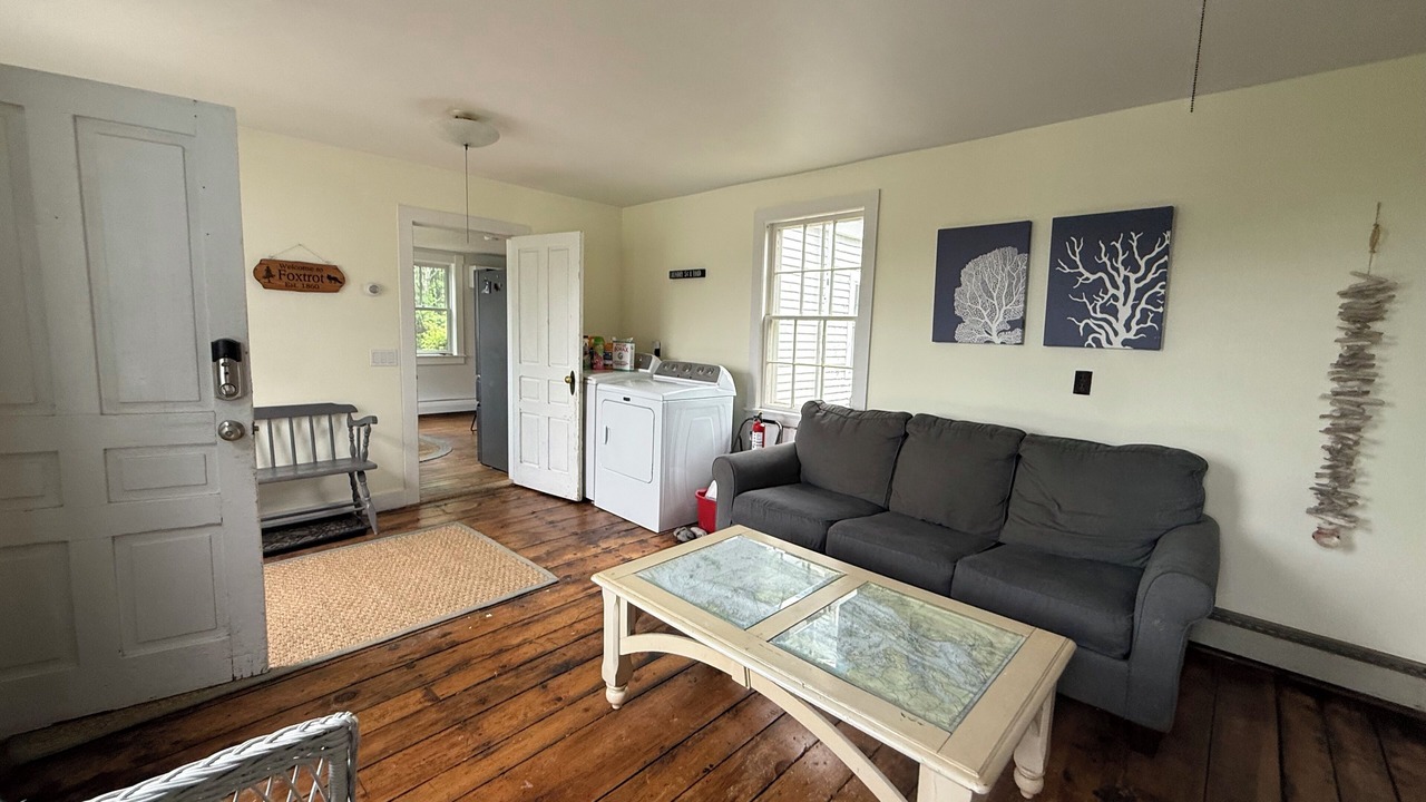 Photo of Livingroom in Lincolnville