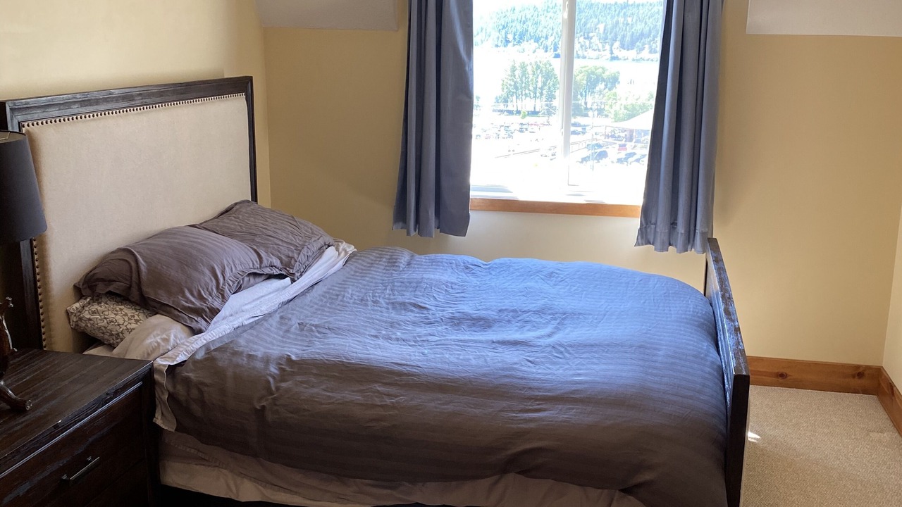 Photo of Bedroom in East Kootenay