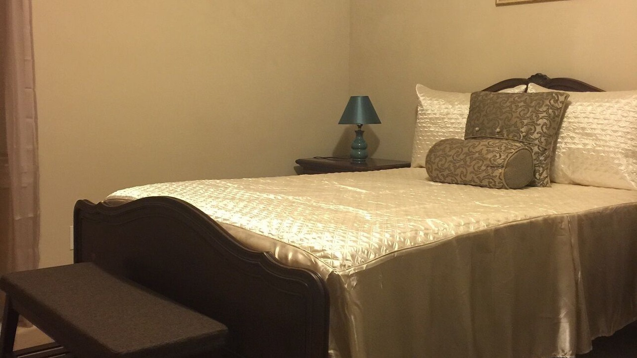 Photo of Bedroom in Cleveland Heights
