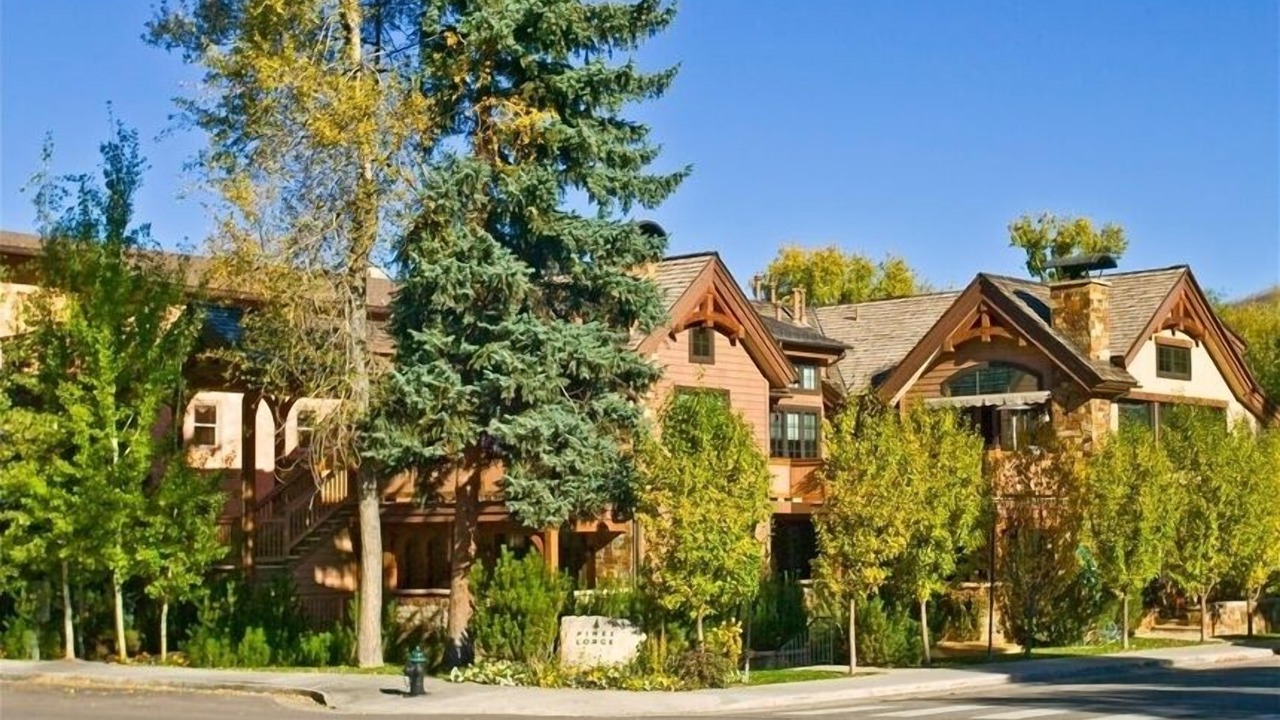 Photo of Others in Aspen