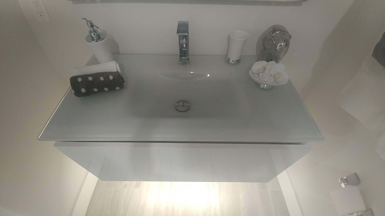 Photo of Bathroom in Harbor Village
