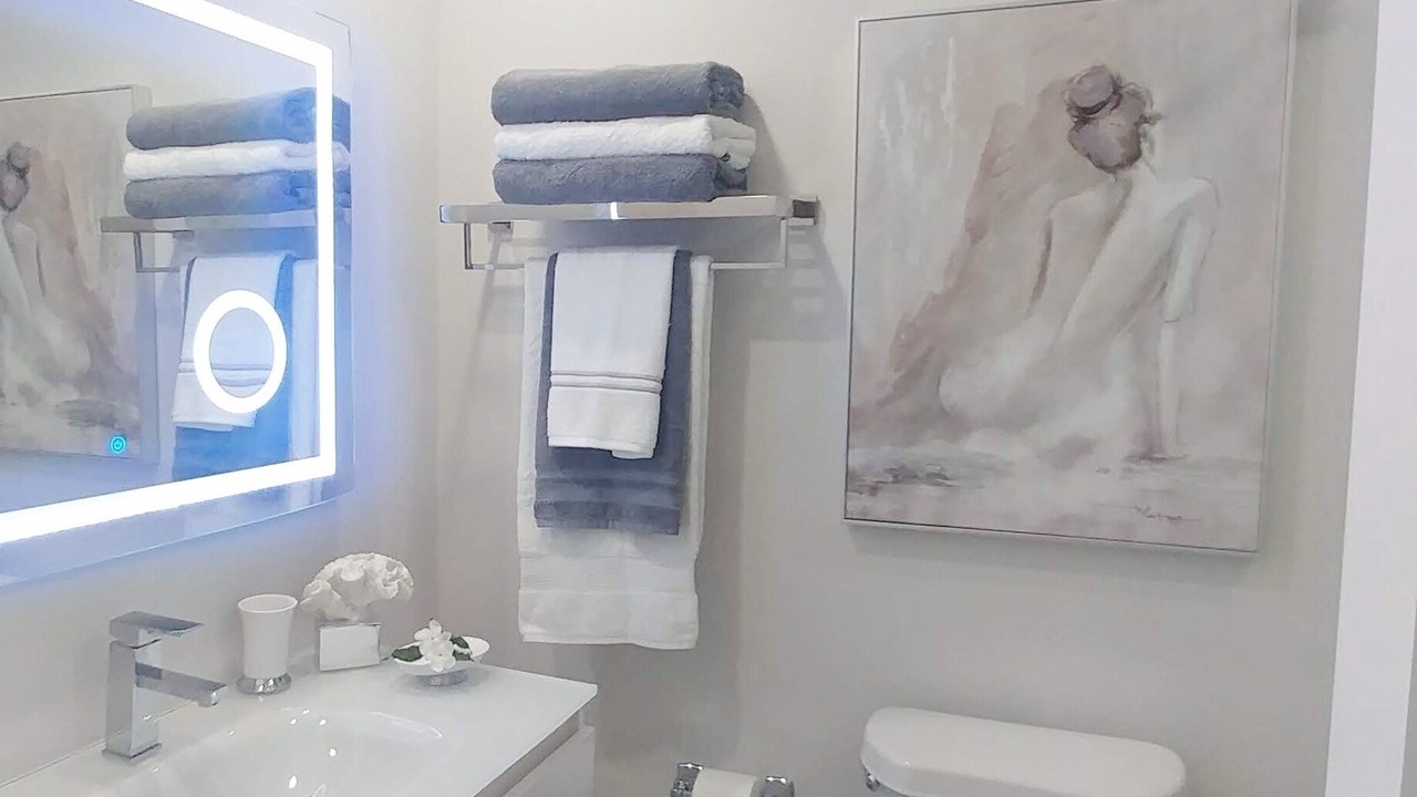 Photo of Bathroom in Harbor Village