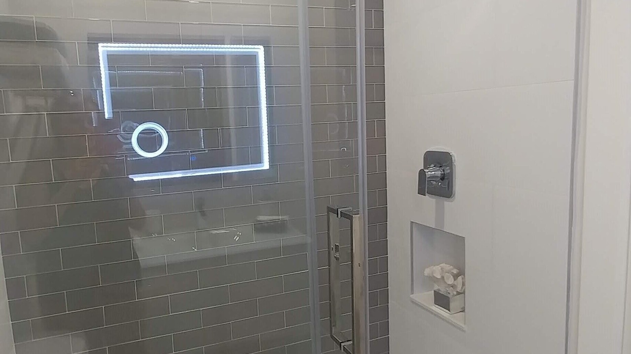 Photo of Bathroom in Harbor Village