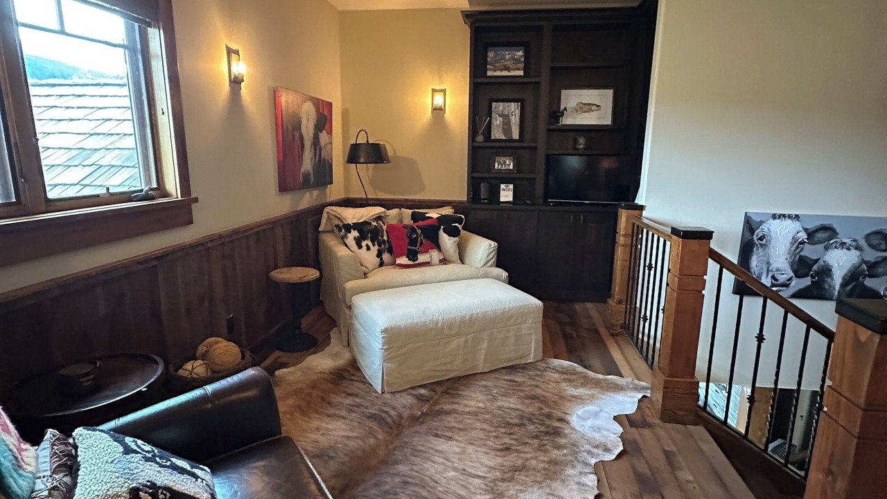 Photo of Livingroom in Crested Butte