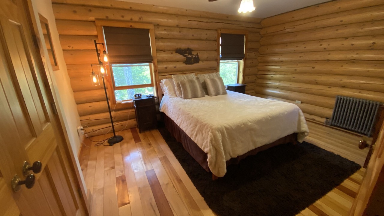 Photo of Bedroom in Warren