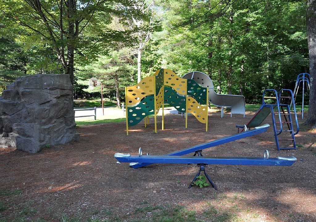 Photo of Others in Bartlett