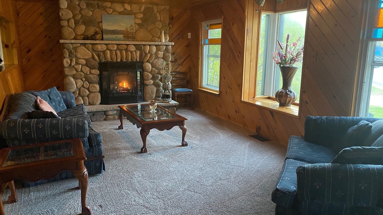 Photo of Livingroom in Chestertown